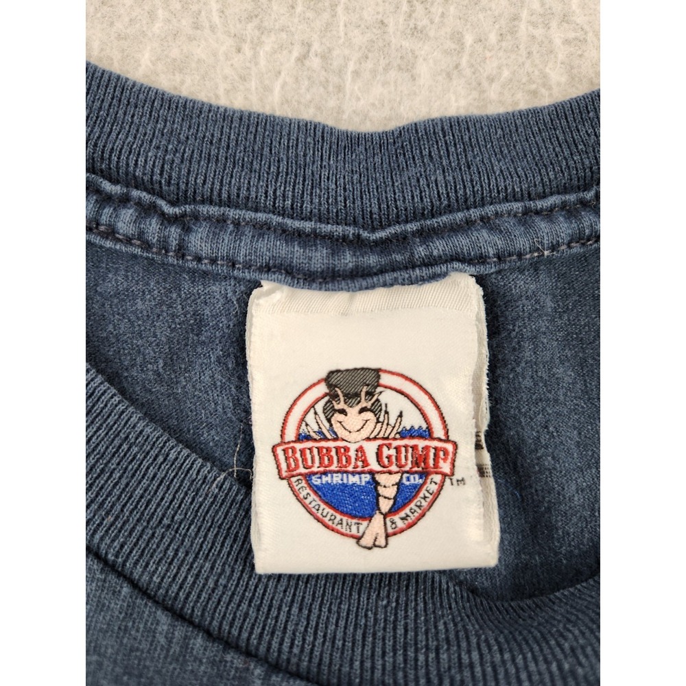 Vintage bubba gump shrimp T-shirt Gatlinburg TN Restaurant Movie Sz Small Medium - Picture 8 of 11
